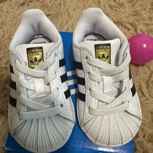 NEW Adidas Kids White and Black Sneakers with Gold Accents